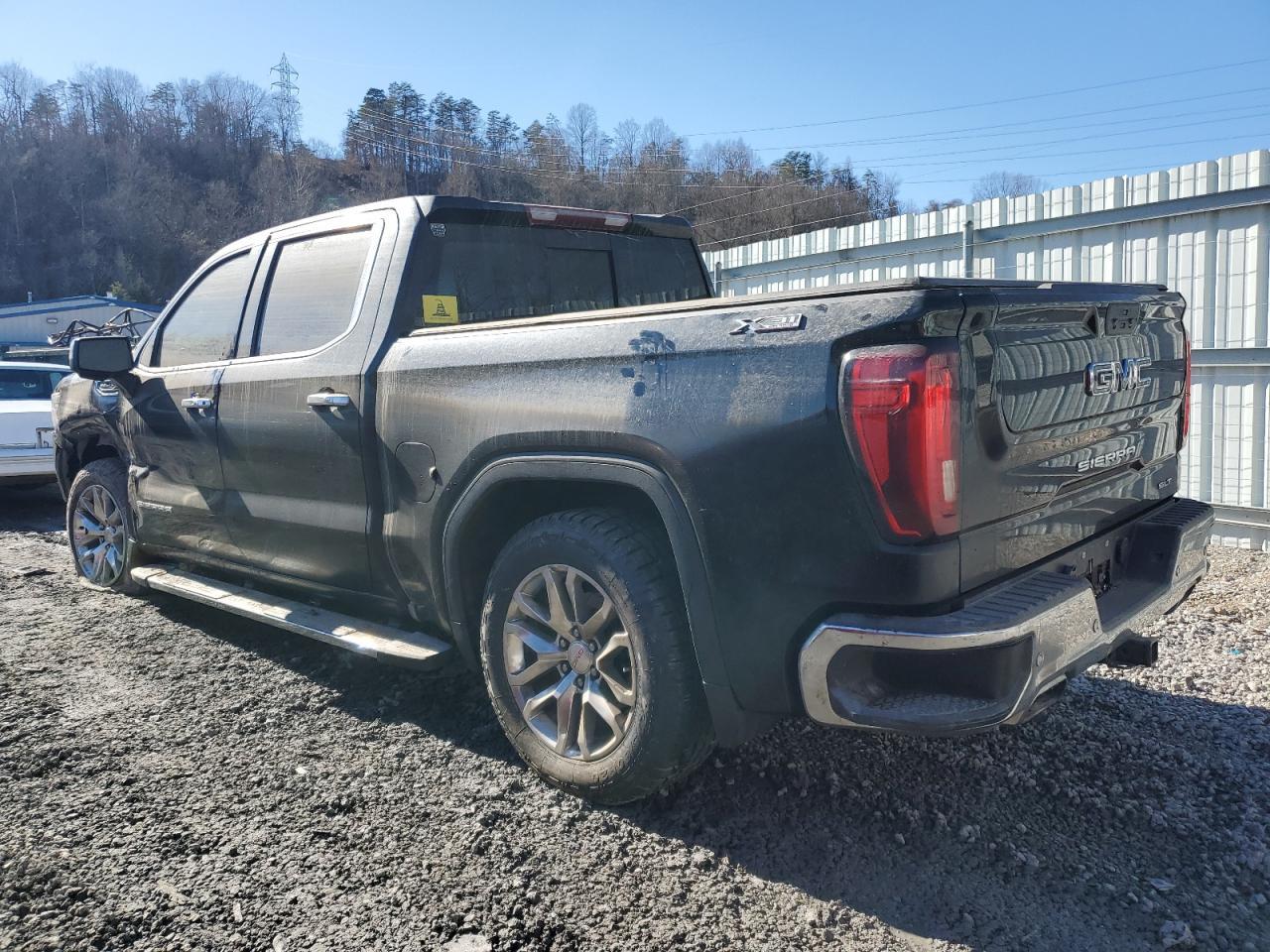 2022 GMC Sierra Limited K1500 Slt Copart, lot number: 47033665, vin: 3GTU9DED8NG180664. Thumbnail 2