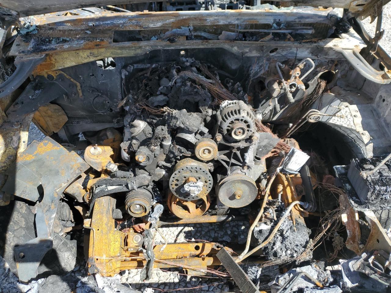 2004 GMC Sierra K2500 Crew Cab Copart, lot number: 49650005, vin: 1GTGK23U04F190856. Thumbnail 11