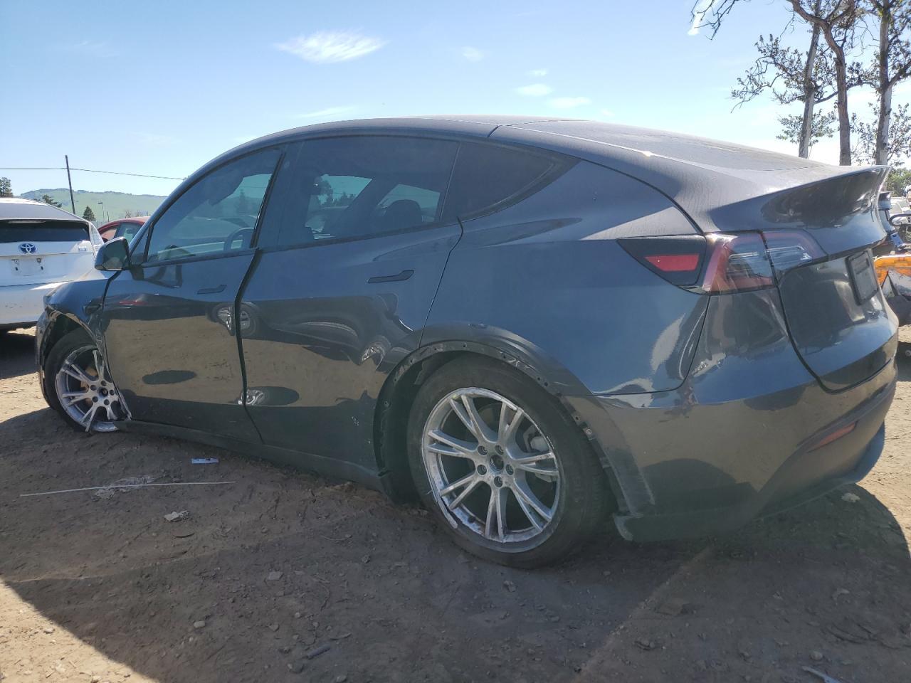 2022 Tesla Model Y Copart, lot number: 50396605, vin: 7SAYGDEE2NF402320. Thumbnail 2