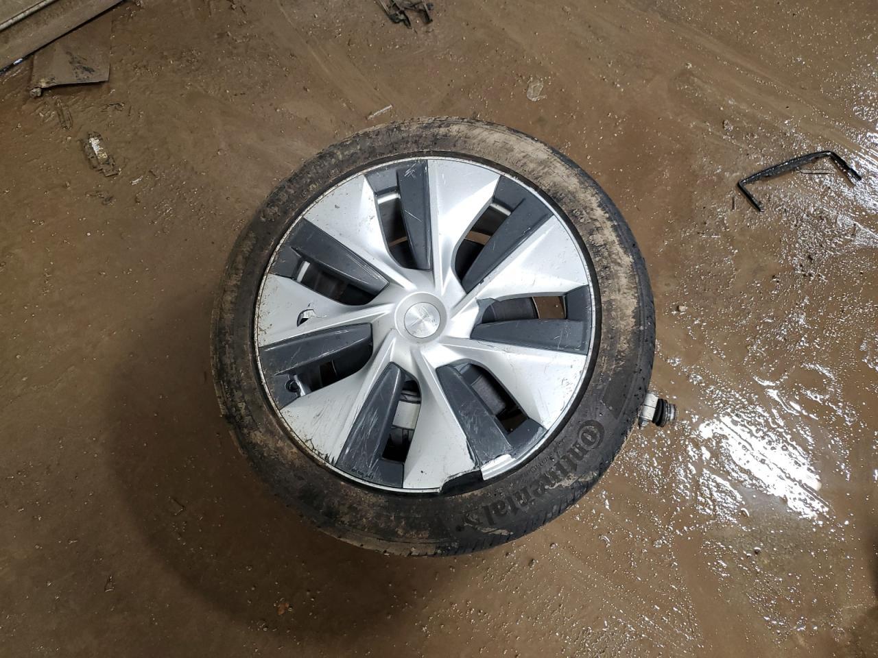 2023 Tesla Model Y Copart, lot number: 50190155, vin: 7SAYGDEE0PF822922. Thumbnail 12