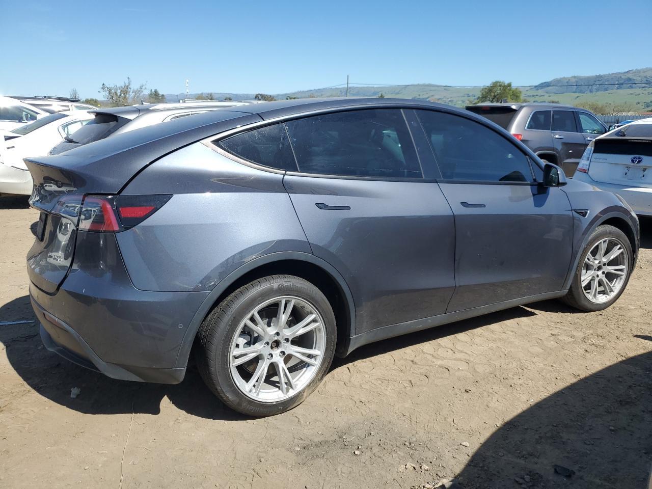 2022 Tesla Model Y Copart, lot number: 50396605, vin: 7SAYGDEE2NF402320. Thumbnail 3