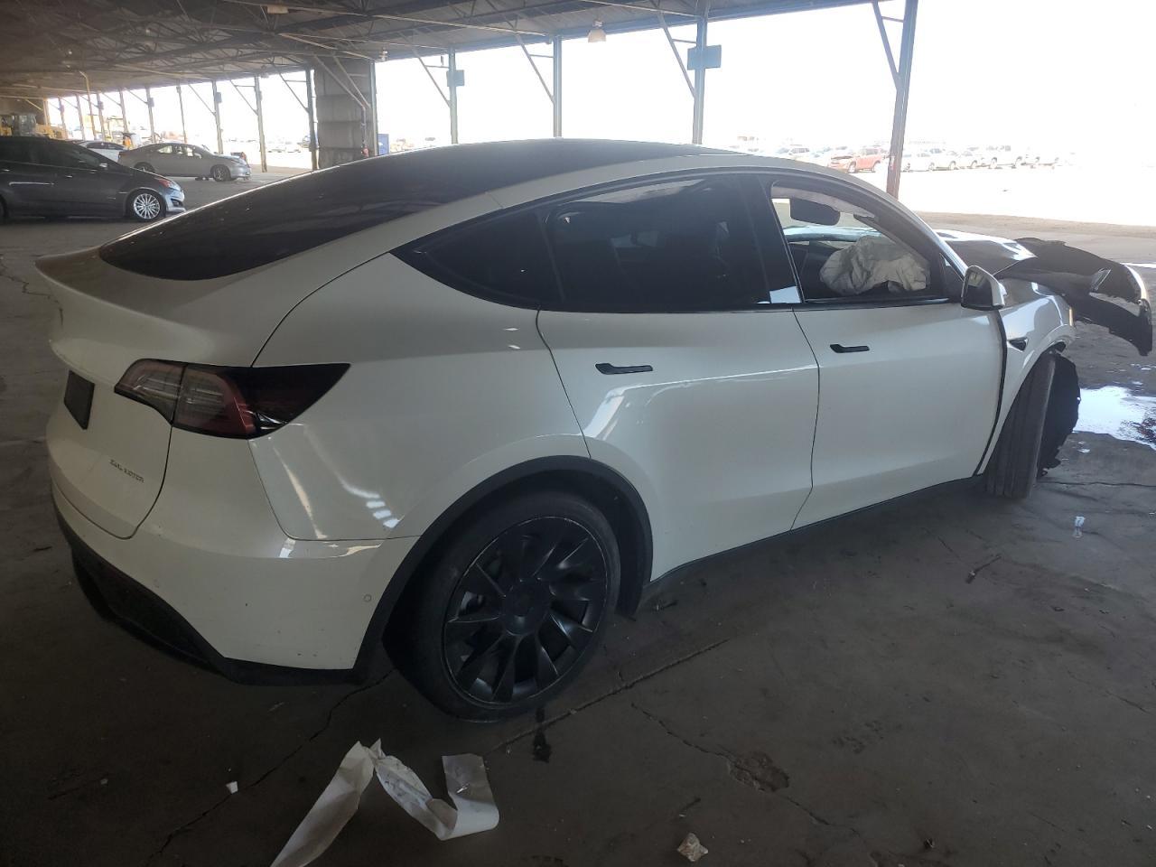2022 Tesla Model Y Copart, lot number: 54189365, vin: 7SAYGDEE6NA018764. Thumbnail 3