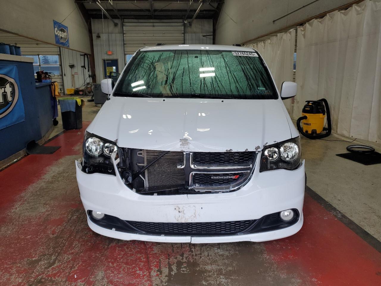 2018 Dodge Grand Caravan Sxt Copart, lot number: 52765245, vin: 2C4RDGCGXJR248650. Thumbnail 5