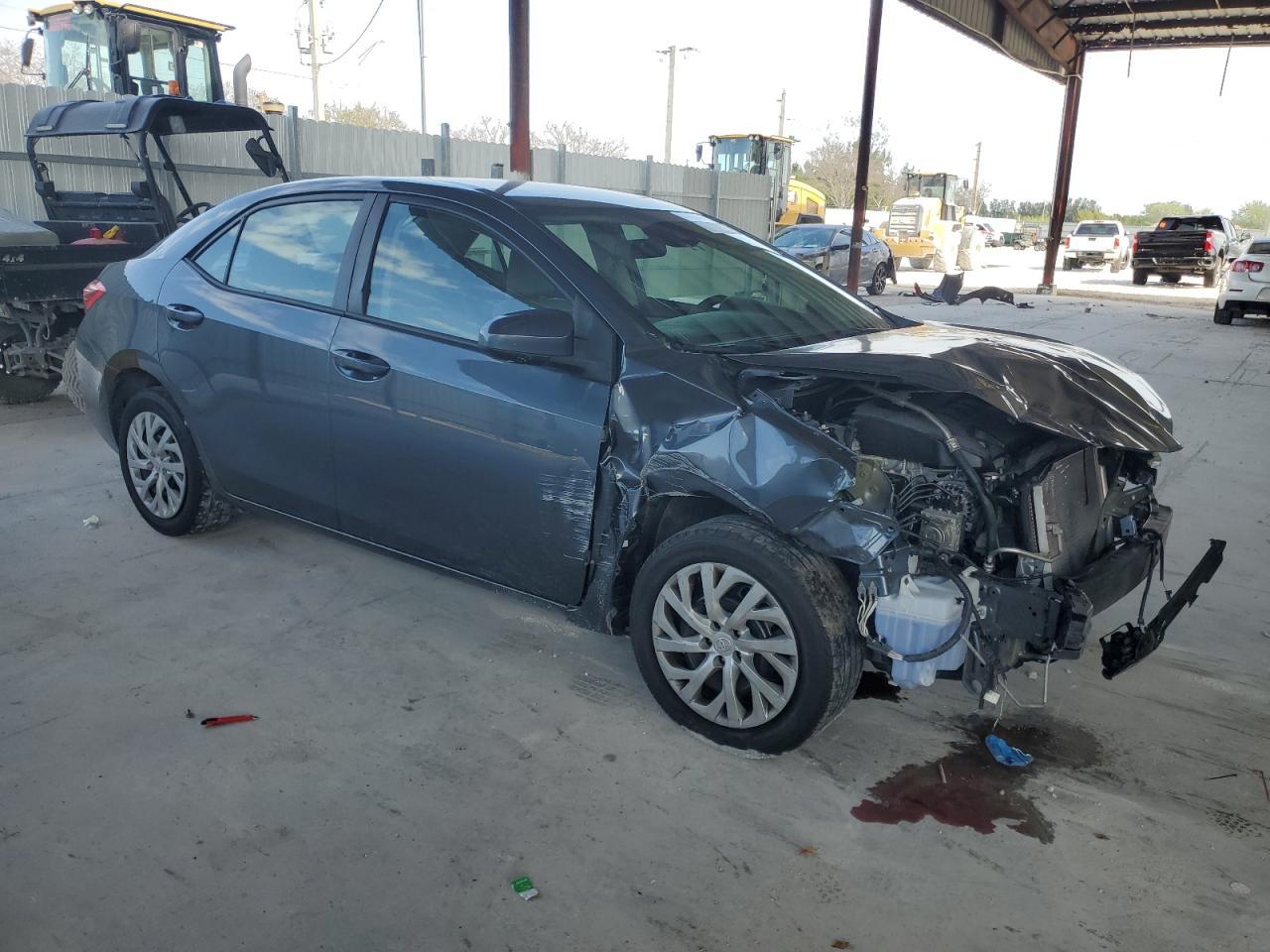 2018 Toyota Corolla L Copart, lot number: 52862745, vin: 2T1BURHE6JC060664. Thumbnail 4