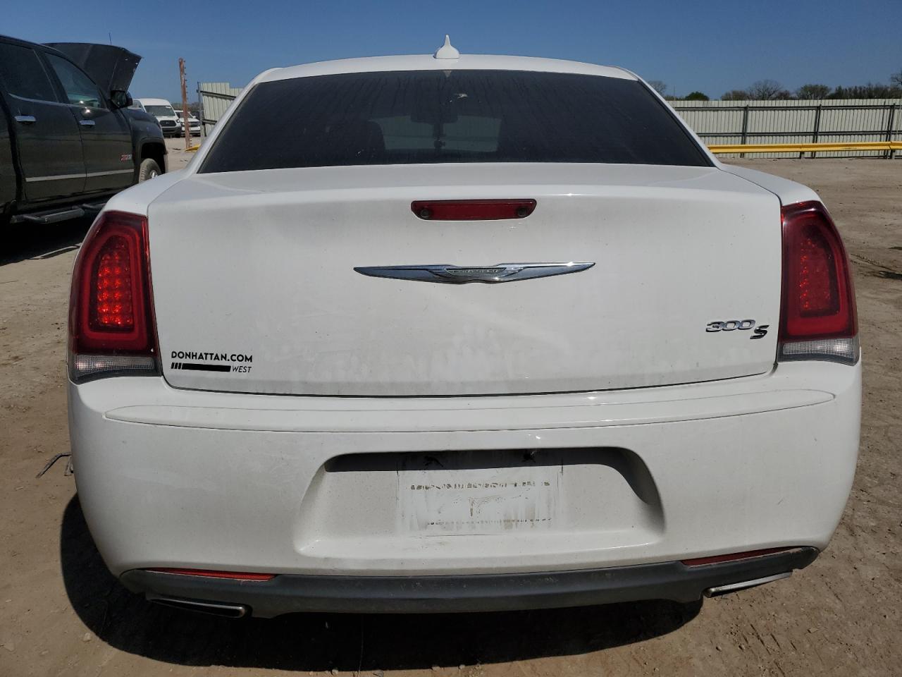 2018 Chrysler 300 S Copart, lot number: 52757625, vin: 2C3CCABG2JH214509. Thumbnail 6