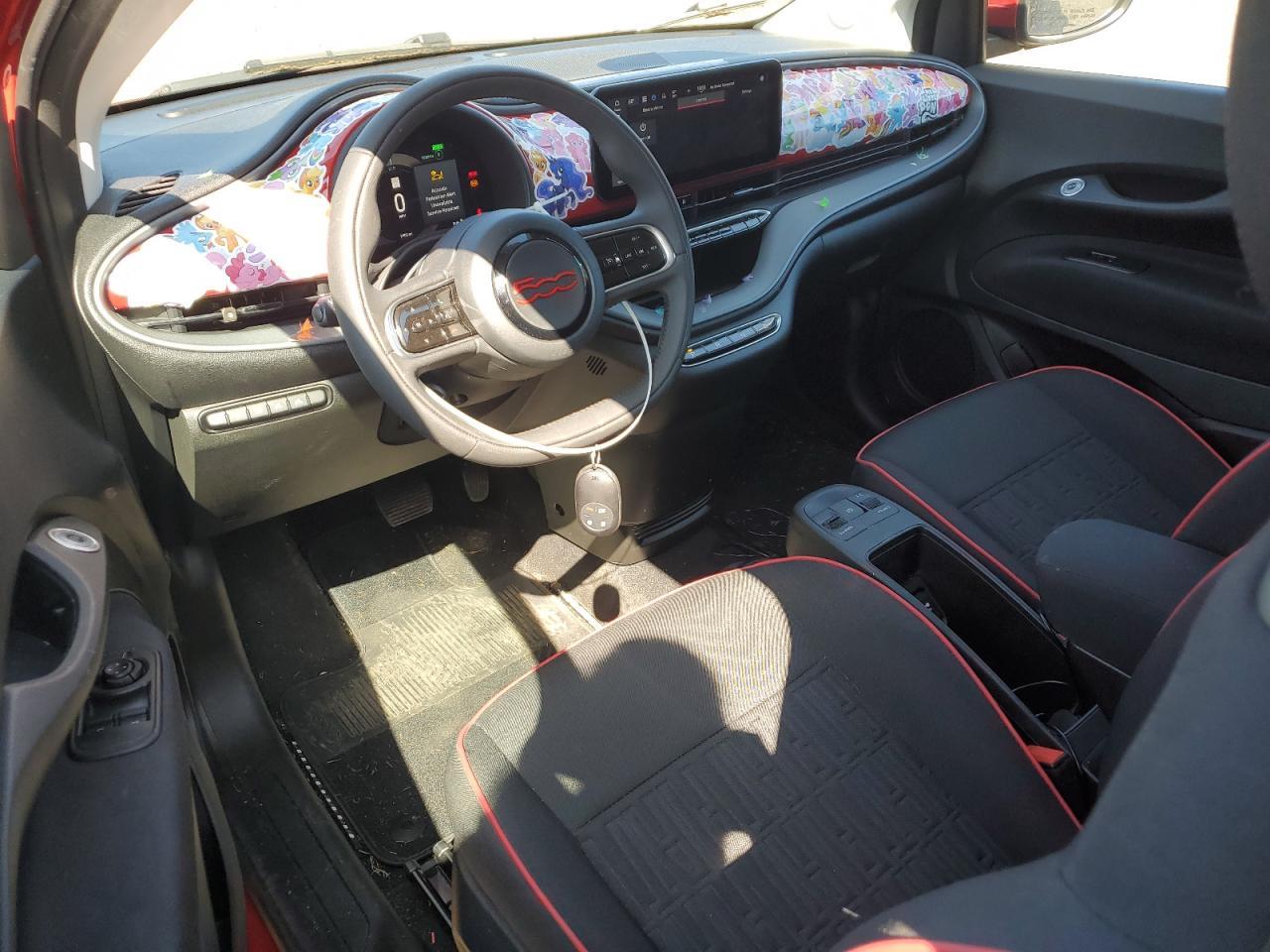 2024 Fiat 500 E Red Copart, lot number: 54045215, vin: ZFAFFAA47RX205276. Thumbnail 8