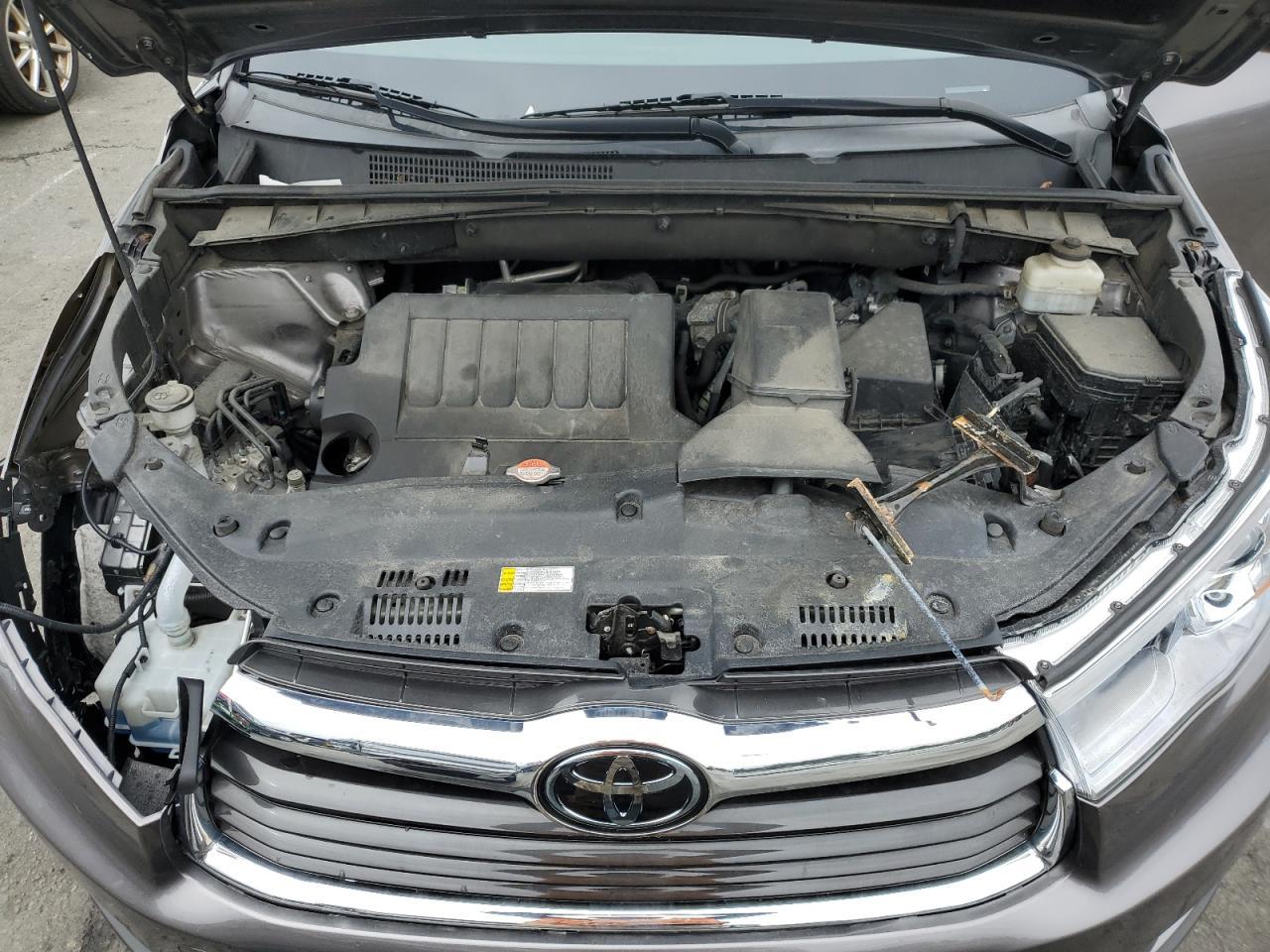 2016 Toyota Highlander Limited Copart, lot number: 52947855, vin: 5TDDKRFH9GS355513. Thumbnail 12
