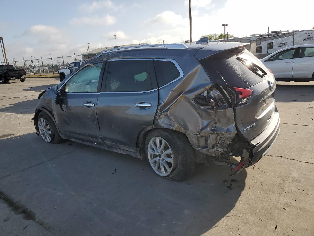 2019 Nissan Rogue S Copart, lot number: 52047205, vin: KNMAT2MT6KP557551. Thumbnail 2