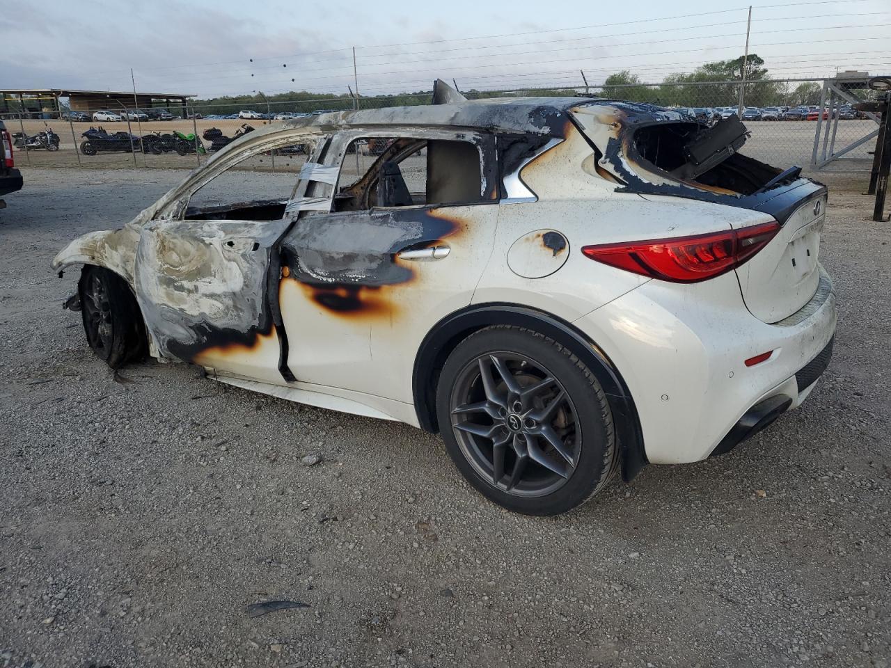 2018 Infiniti Qx30 Base Copart, lot number: 51799145, vin: SJKCH5CP8JA047233. Thumbnail 2