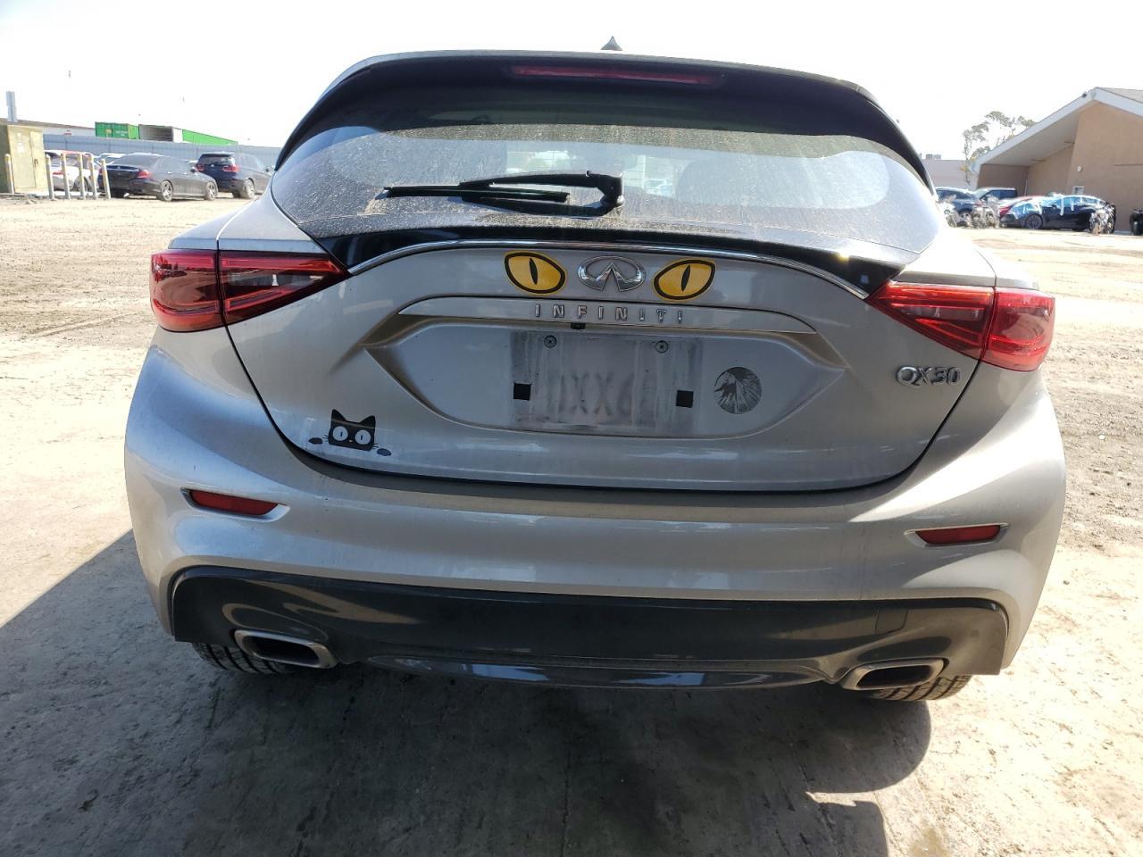 2018 Infiniti Qx30 Base Copart, lot number: 54795885, vin: SJKCH5CP8JA049208. Thumbnail 6