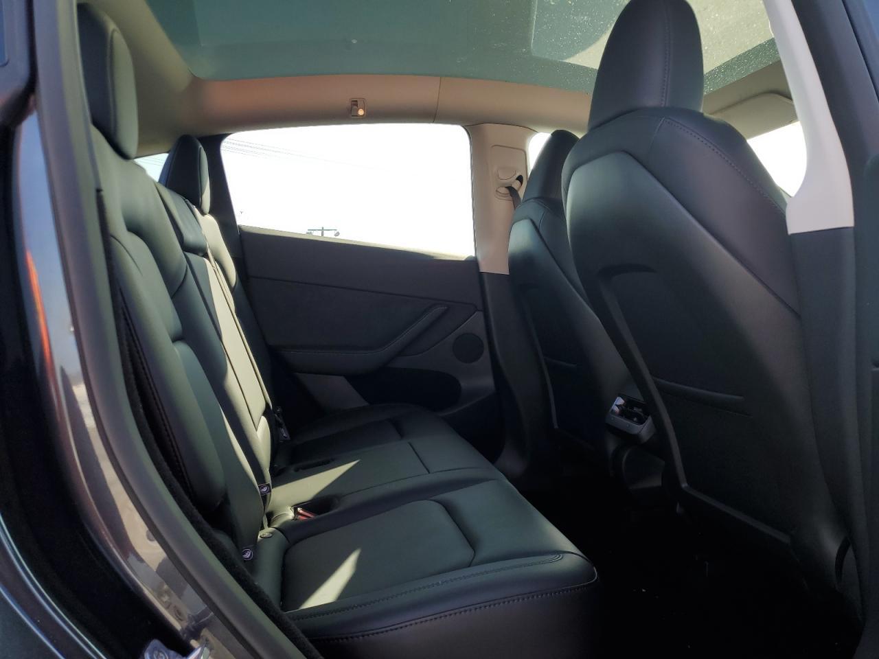 2025 Tesla Model Y Copart, lot number: 55304175, vin: 7SAYGDED2SF215033. Thumbnail 11