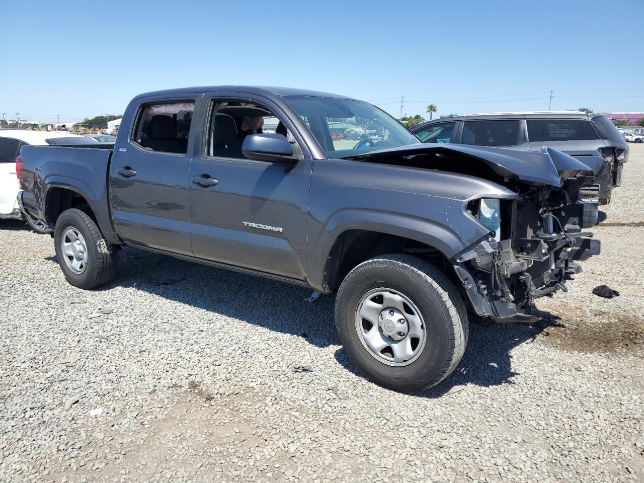 2019 Toyota Tacoma Double Cab Copart, lot number: 52642315, vin: 5TFAX5GN5KX135631. Thumbnail 4