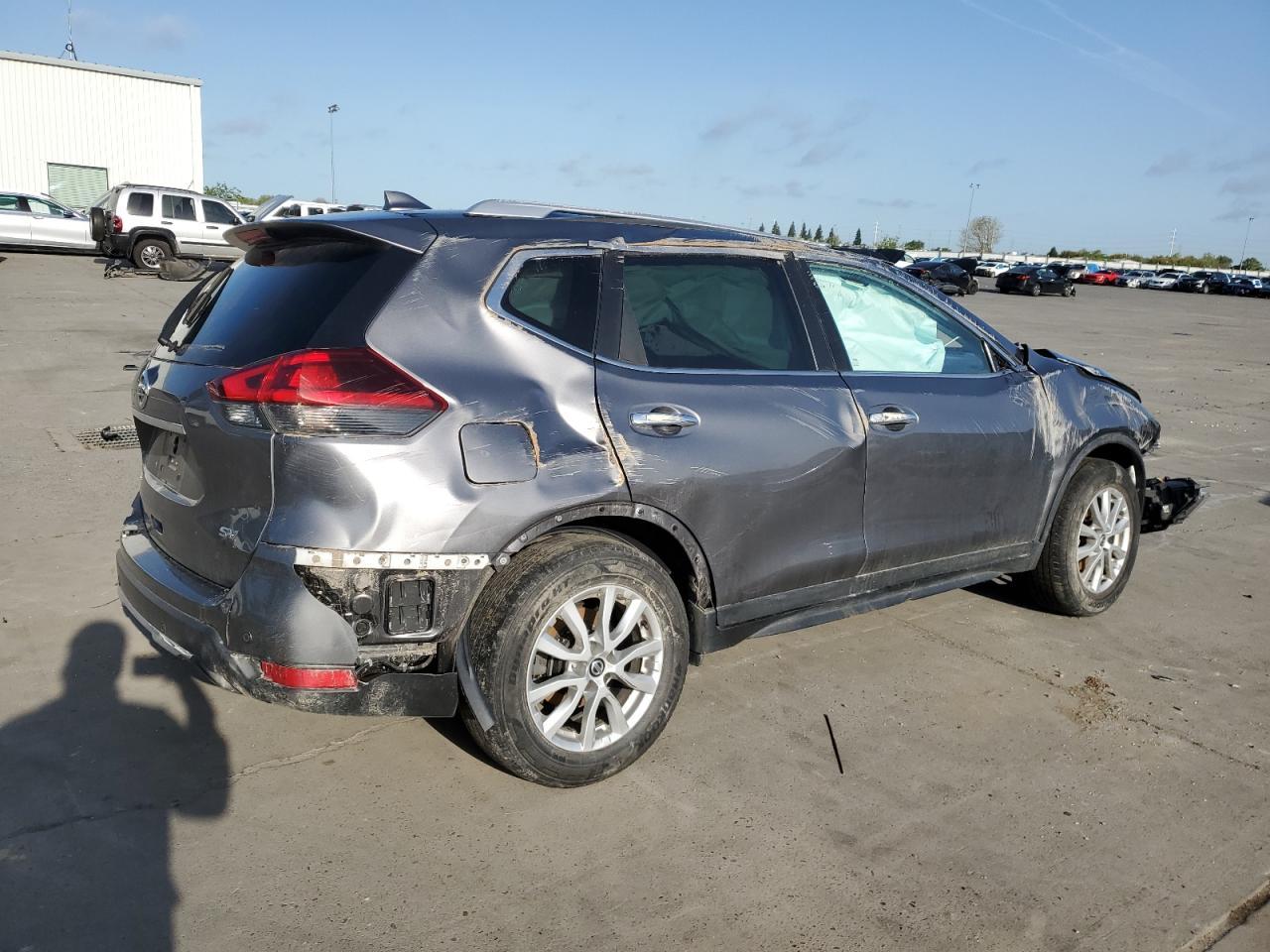 2019 Nissan Rogue S Copart, lot number: 52047205, vin: KNMAT2MT6KP557551. Thumbnail 3