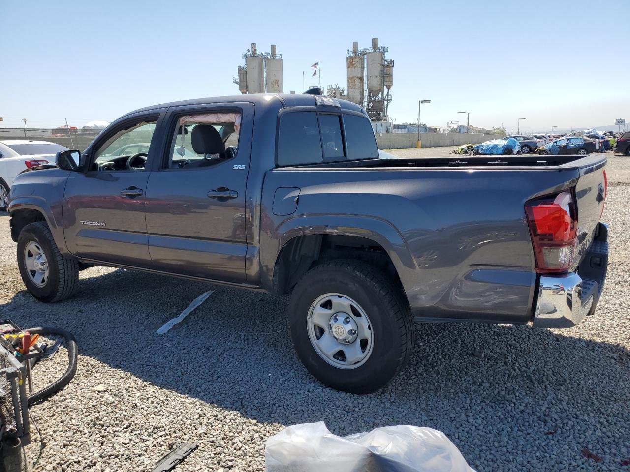 2019 Toyota Tacoma Double Cab Copart, lot number: 52642315, vin: 5TFAX5GN5KX135631. Thumbnail 2