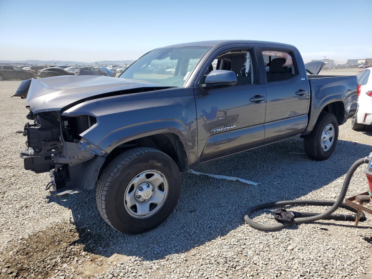 2019 Toyota Tacoma Double Cab Copart, lot number: 52642315, vin: 5TFAX5GN5KX135631. Thumbnail 1