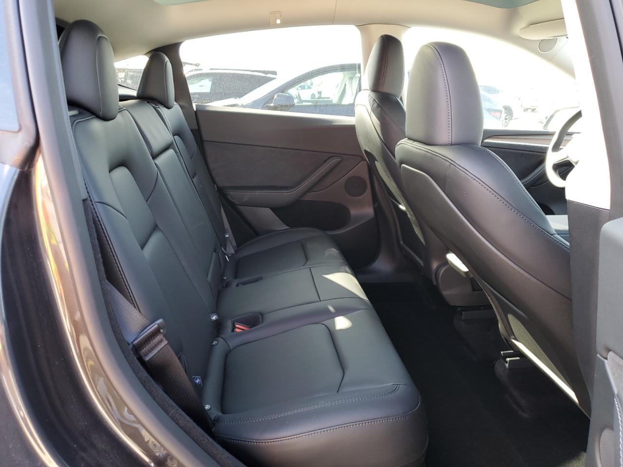 2025 Tesla Model Y Copart, lot number: 50966485, vin: 7SAYGDED4SF242721. Thumbnail 11