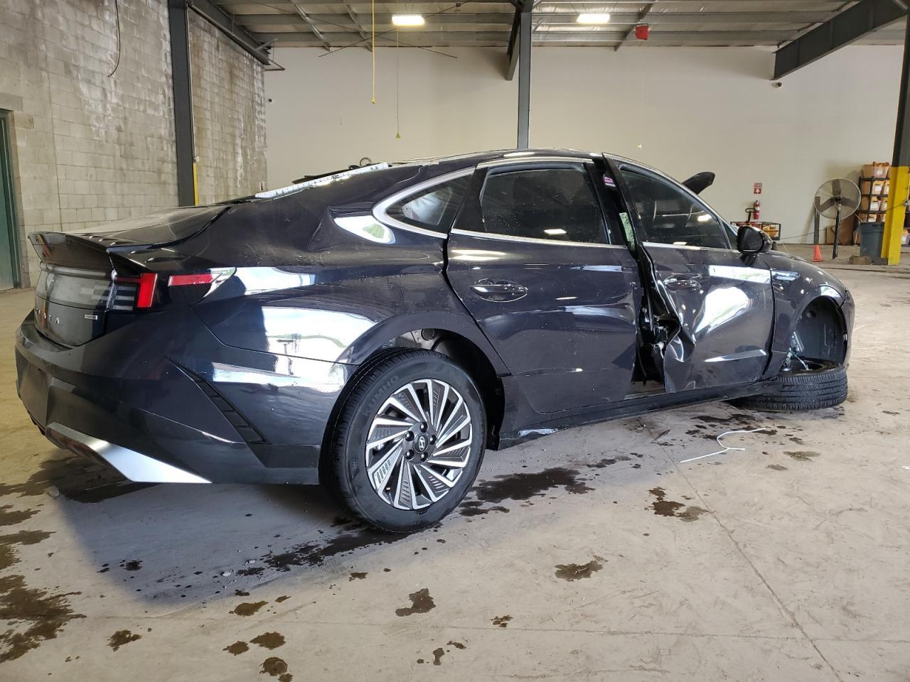2025 Hyundai Sonata Hybrid Copart, lot number: 54838605, vin: KMHL34JJ3SA104204. Thumbnail 3