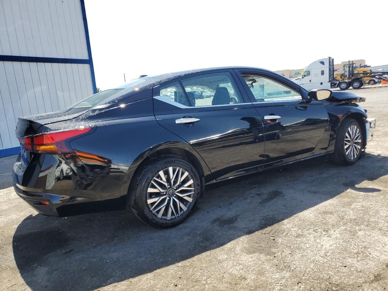 2025 Nissan Altima Sv Copart, lot number: 54535065, vin: 1N4BL4DV1SN352867. Thumbnail 3