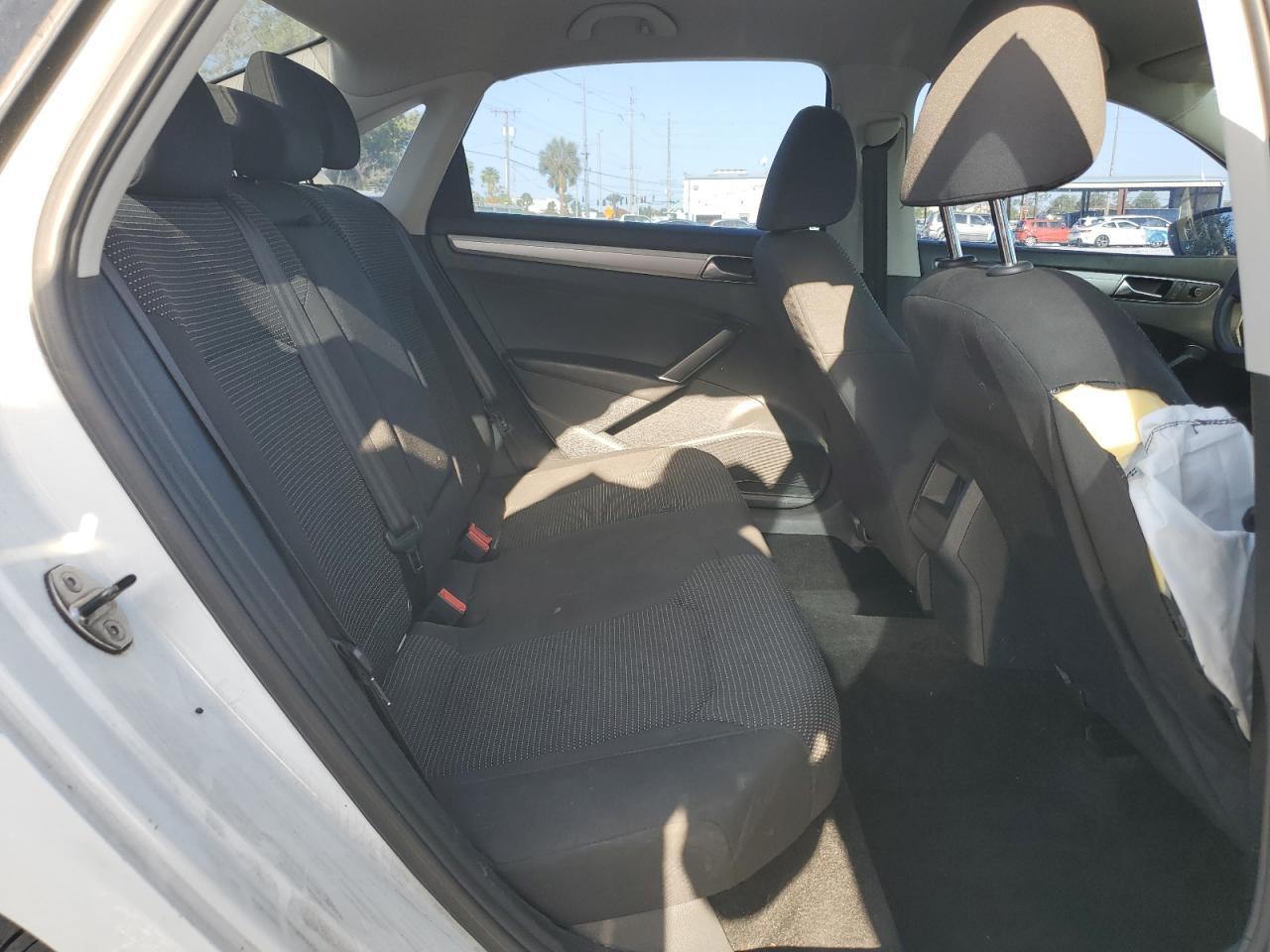 2017 Volkswagen Passat S Copart, lot number: 55334245, vin: 1VWAT7A39HC052442. Thumbnail 10