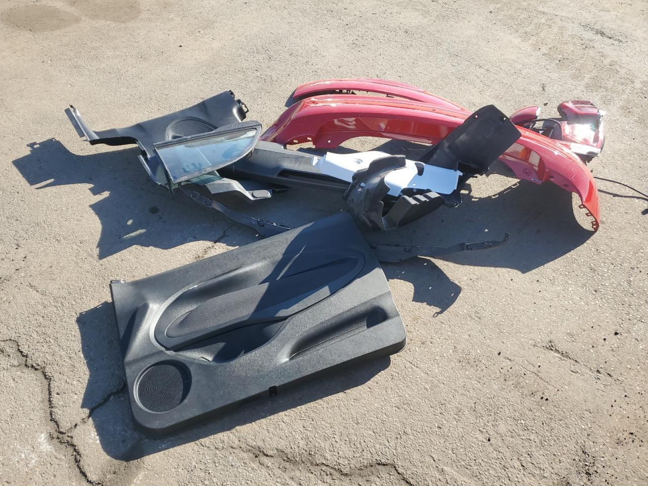 2024 Fiat 500 E Red Copart, lot number: 53479385, vin: ZFAFFAA49RX207188. Thumbnail 12