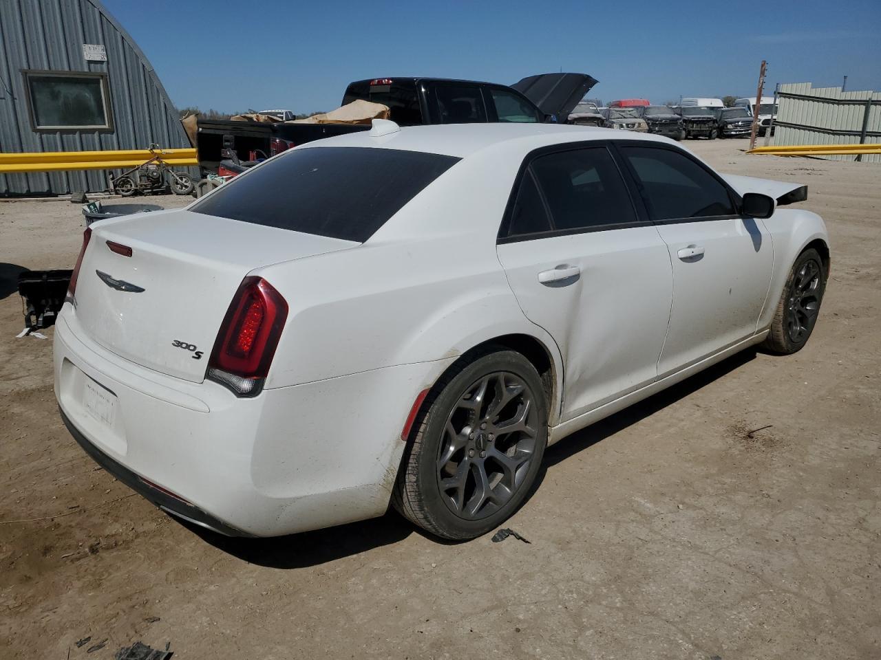 2018 Chrysler 300 S Copart, lot number: 52757625, vin: 2C3CCABG2JH214509. Thumbnail 3