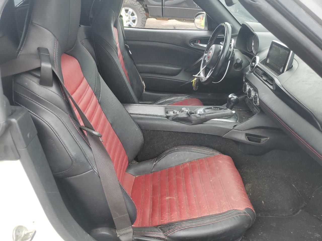 2018 Fiat 124 Spider Classica Copart, lot number: 58321195, vin: JC1NFAEK5J0134540. Thumbnail 10