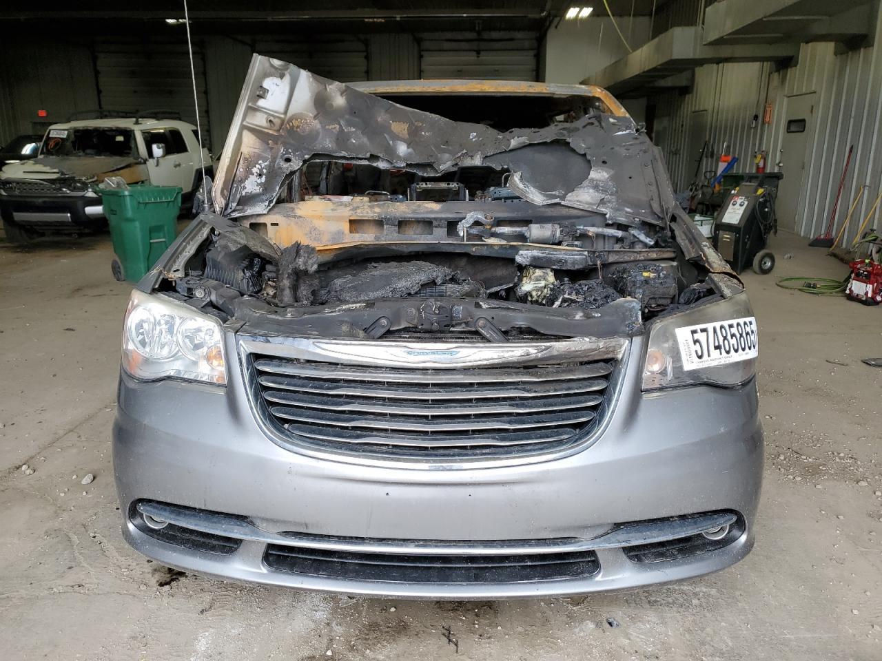 2013 Chrysler Town & Country Touring Copart, lot number: 57485865, vin: 2C4RC1BG9DR734288. Thumbnail 5