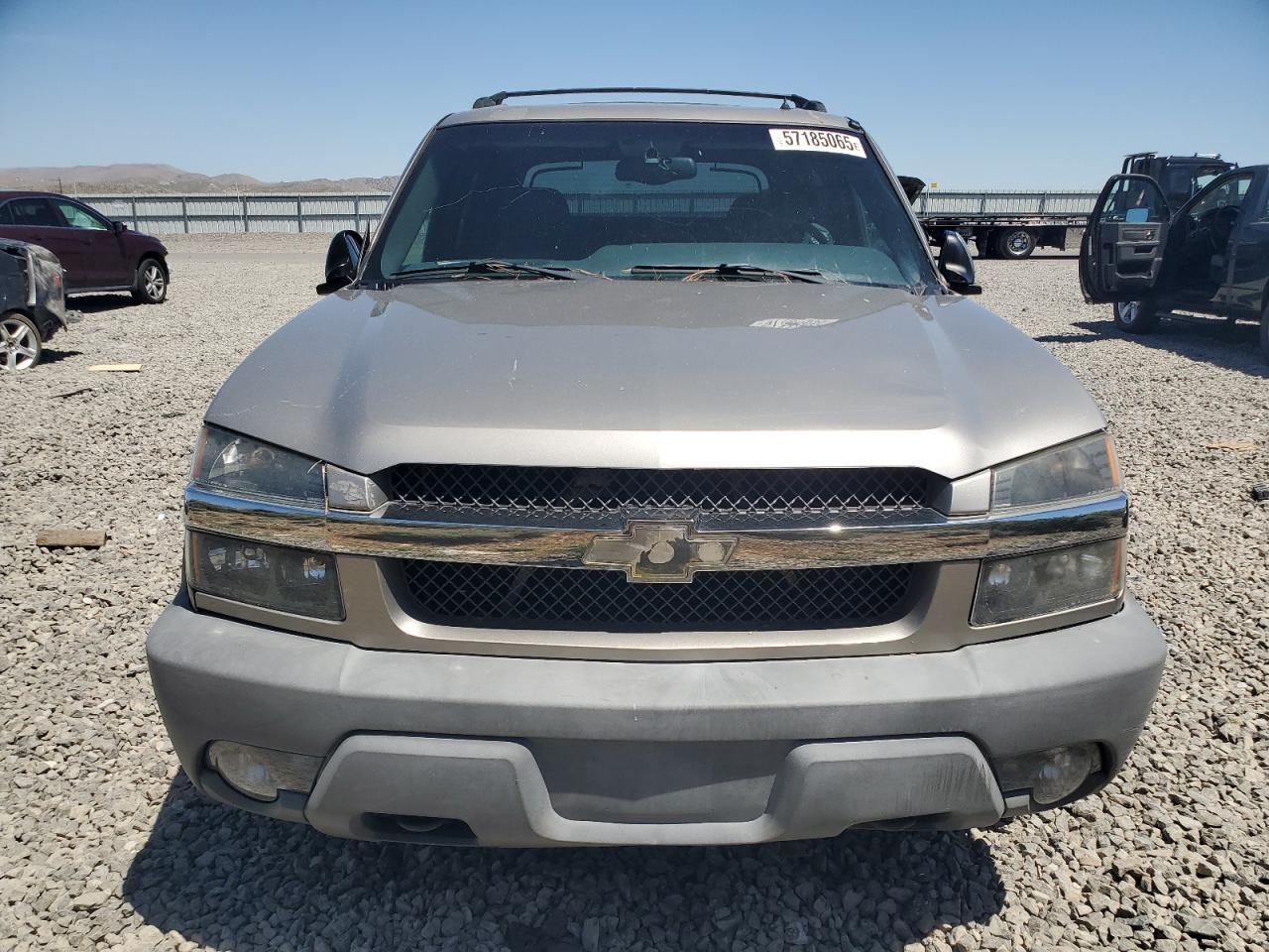 2002 Chevrolet Avalanche K1500 Copart, lot number: 57185065, vin: 3GNEK13TX2G163160. Thumbnail 5