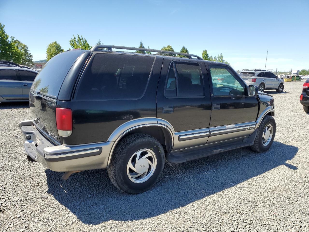 1999 Chevrolet Blazer Copart, lot number: 59103635, vin: 1GNDT13W4X2248675. Thumbnail 3