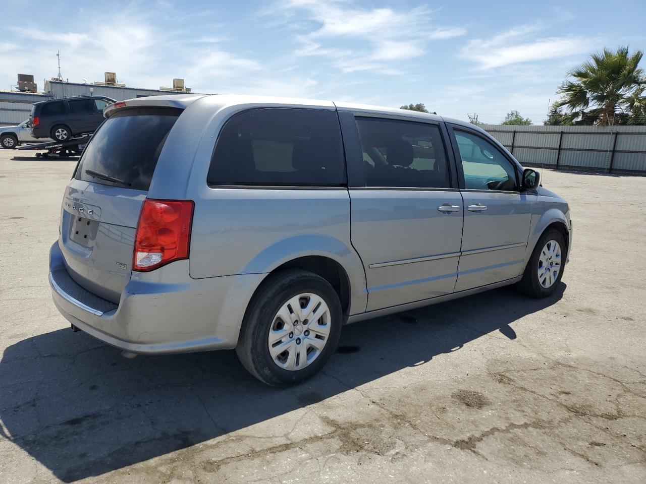 2015 Dodge Grand Caravan Se Copart, lot number: 56603335, vin: 2C4RDGBG1FR682173. Thumbnail 3