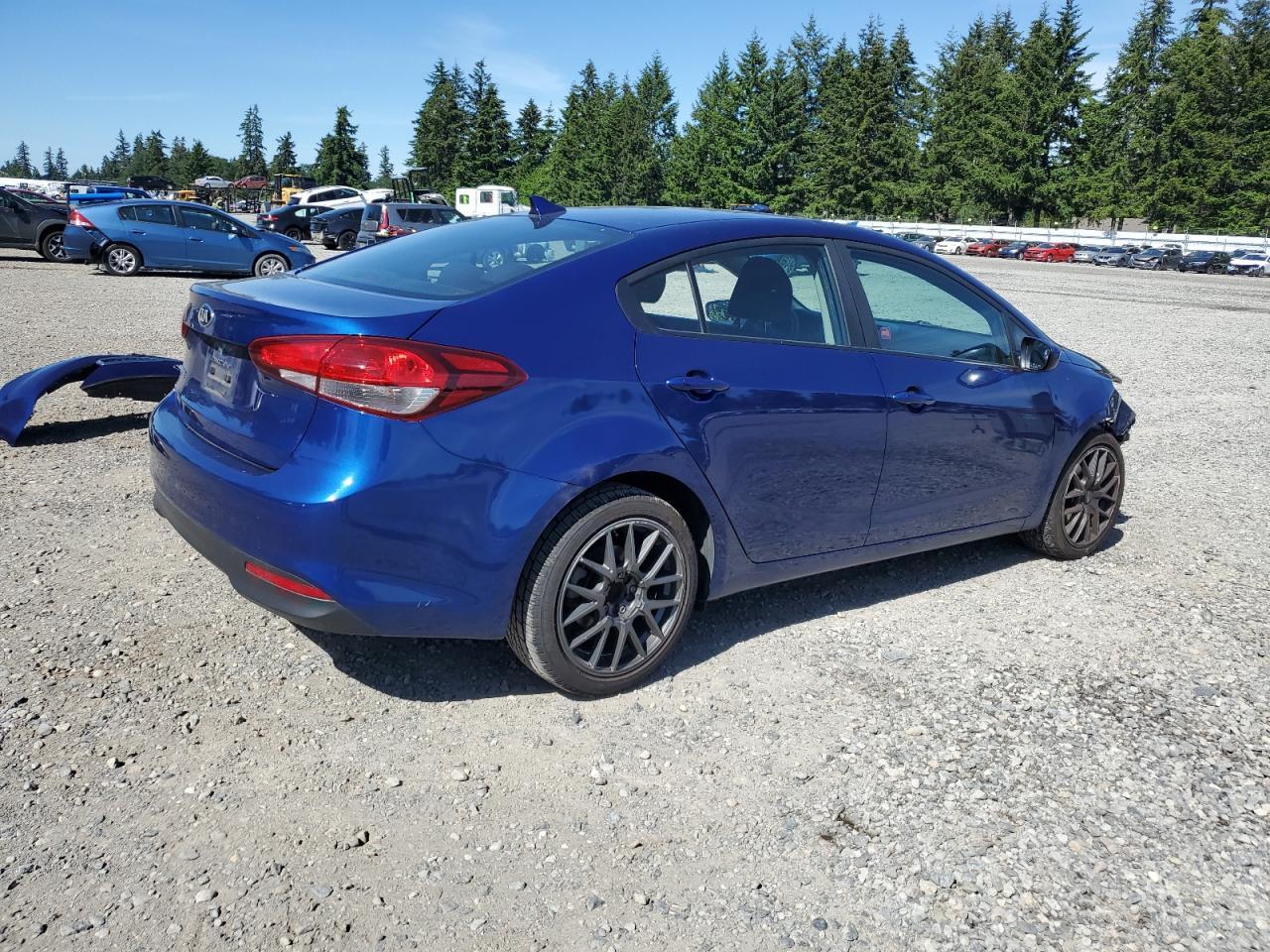 2017 Kia Forte Lx Copart, lot number: 58598925, vin: 3KPFK4A74HE136383. Thumbnail 3