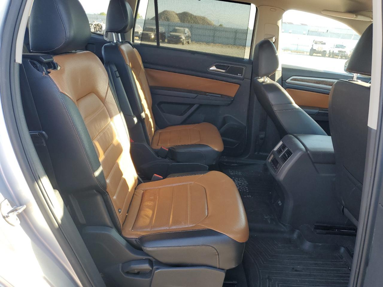 2018 Volkswagen Atlas Sel Premium Copart, lot number: 59015685, vin: 1V2NR2CA1JC597993. Thumbnail 11