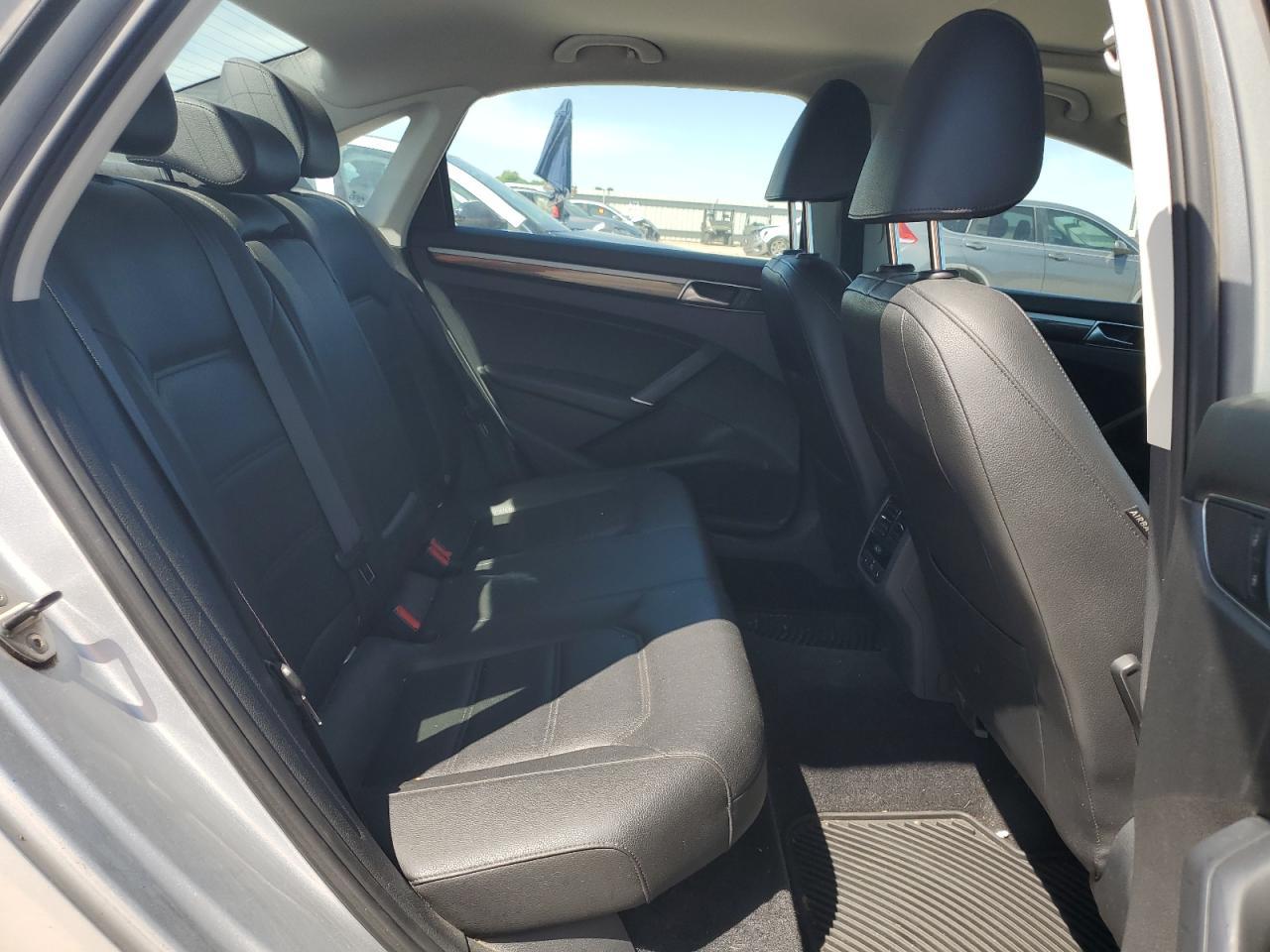2016 Volkswagen Passat Se Copart, lot number: 56128005, vin: 1VWBS7A33GC060672. Thumbnail 10