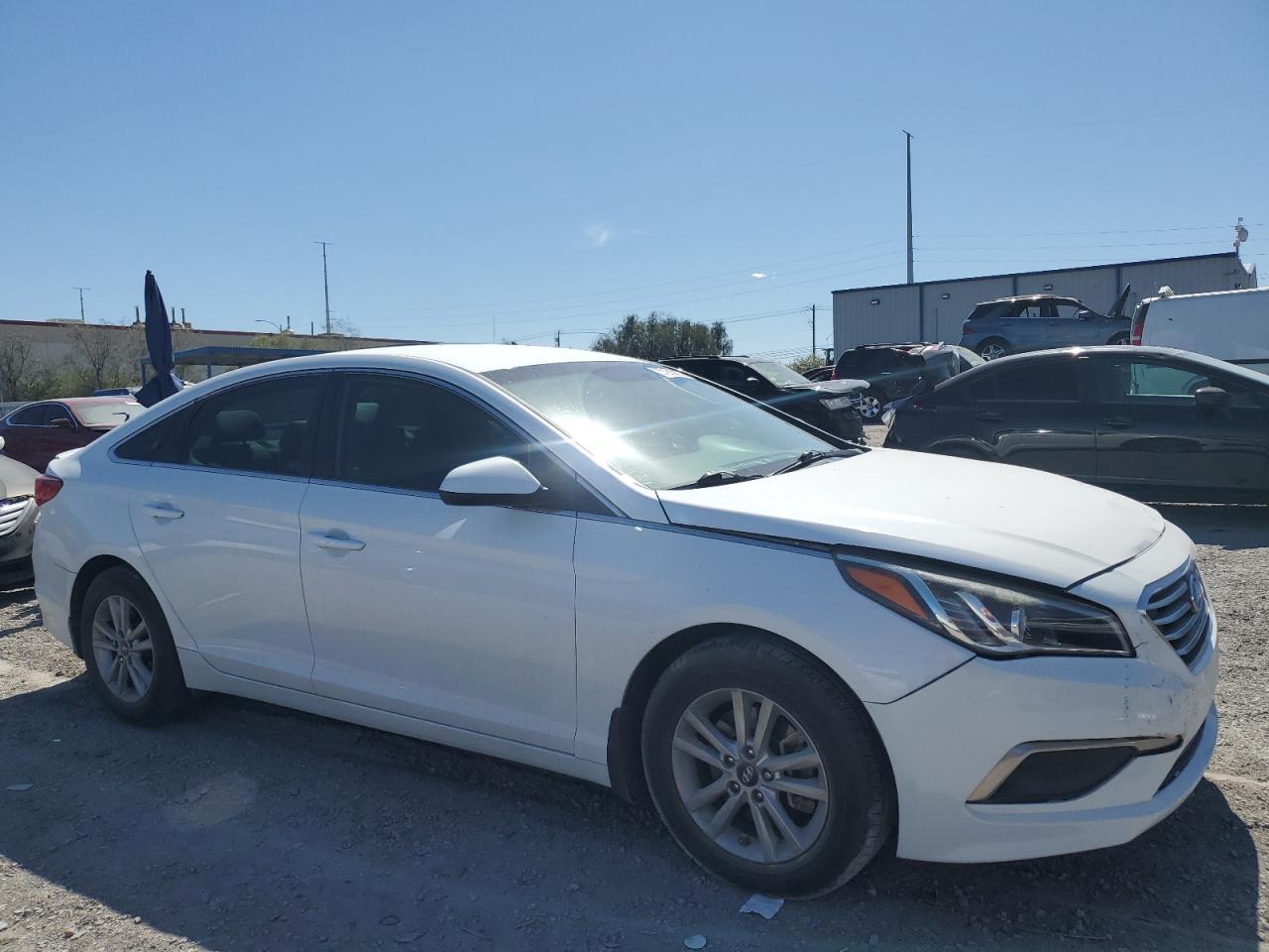 2017 Hyundai Sonata Se Copart, lot number: 57283875, vin: 5NPE24AFXHH590961. Thumbnail 4