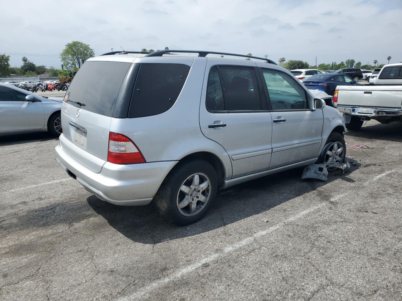 2004 Mercury Mls 500 Copart, lot number: 57248265, vin: NULL. Thumbnail 3