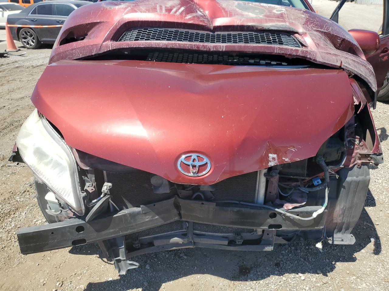 2014 Toyota Sienna Le Copart, lot number: 56566325, vin: 5TDKK3DC7ES462827. Thumbnail 12