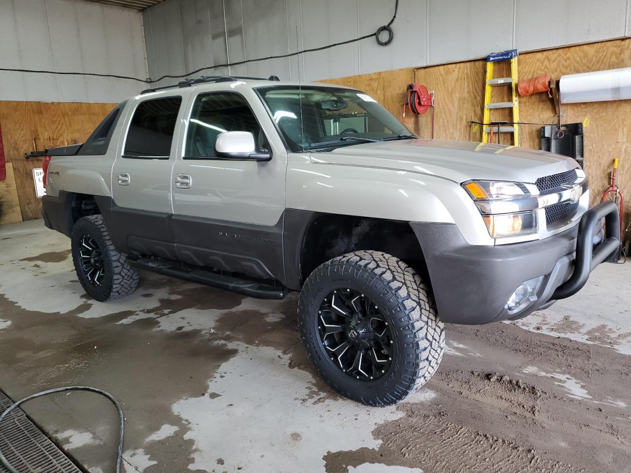 2004 Chevrolet Avalanche K2500 Copart, lot number: 59151345, vin: 3GNGK22G34G246385. Thumbnail 4
