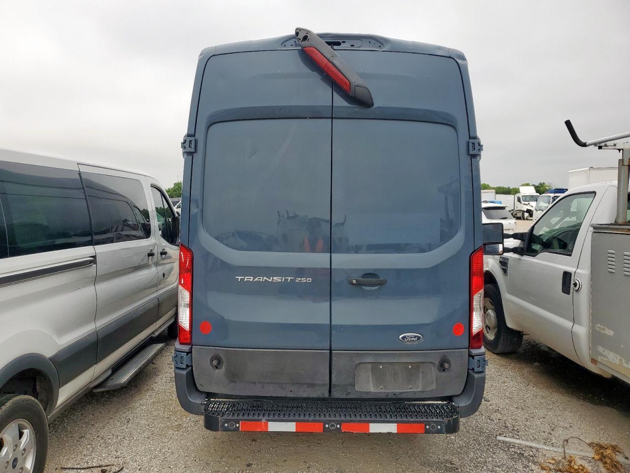 2020 Ford Transit T-250 Copart, lot number: 85759994, vin: 1FTBR3X83LKA55658. Thumbnail 6