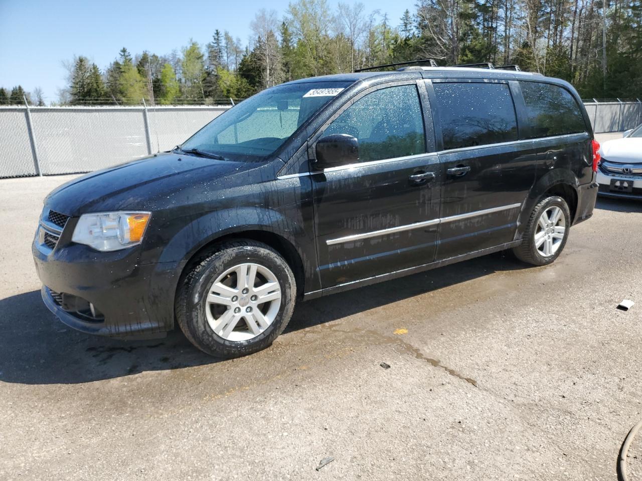 2017 Dodge Grand Caravan Crew Copart, lot number: 55497955, vin: 2C4RDGDG0HR775508. Thumbnail 1