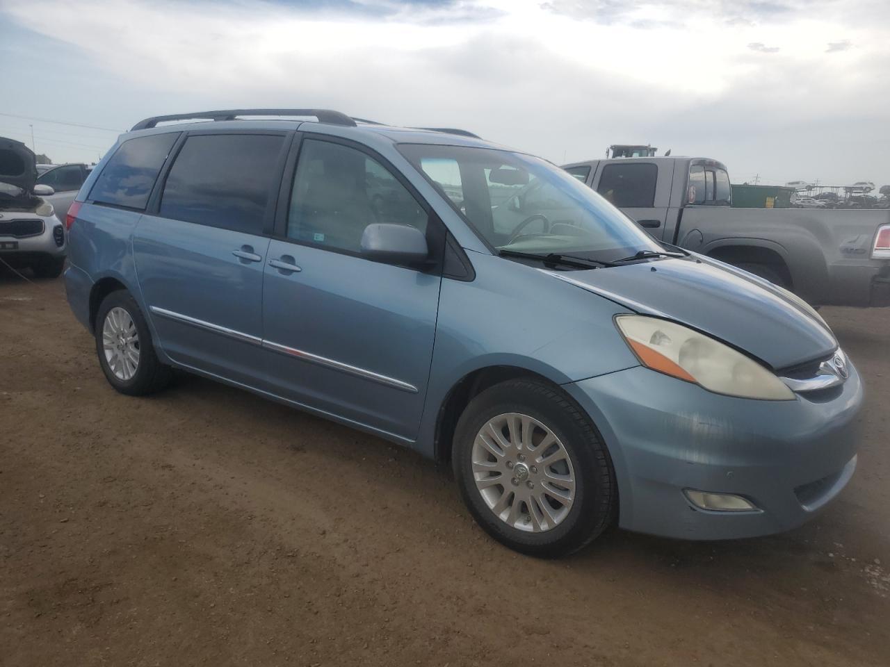 2008 Toyota Sienna Xle Copart, lot number: 59139855, vin: 5TDBK22C08S009733. Thumbnail 4