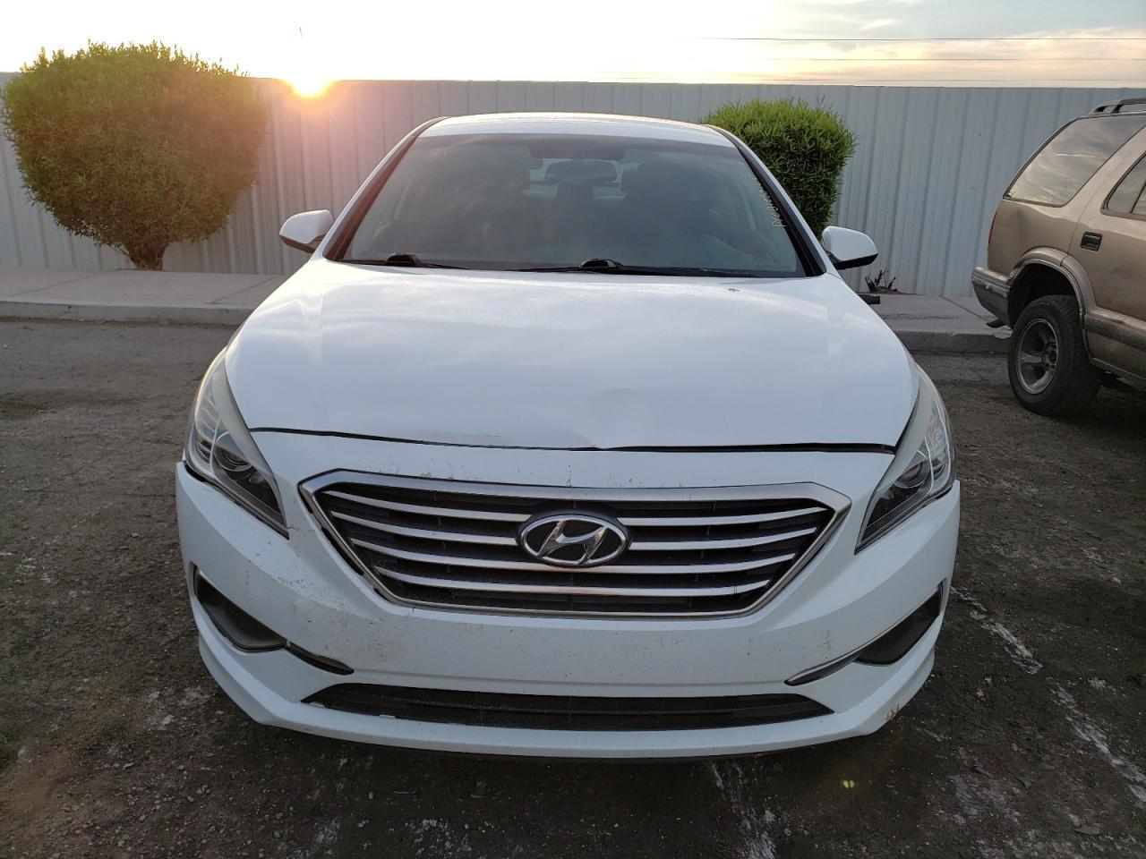 2017 Hyundai Sonata Se Copart, lot number: 56792485, vin: 5NPE24AFXHH590961. Thumbnail 5