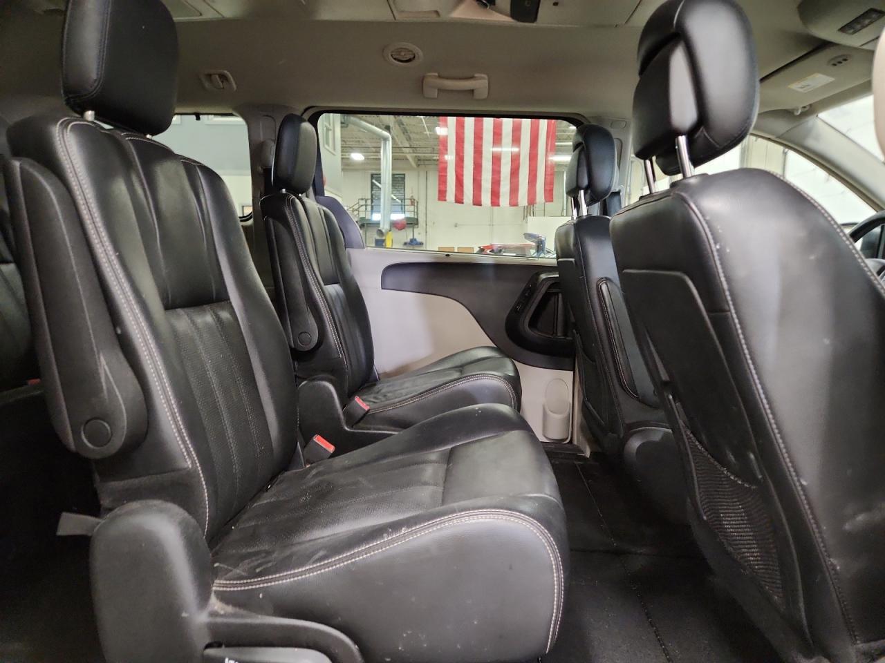 2013 Chrysler Town & Country Touring L Copart, lot number: 58622605, vin: 2C4RC1CG5DR589958. Thumbnail 11