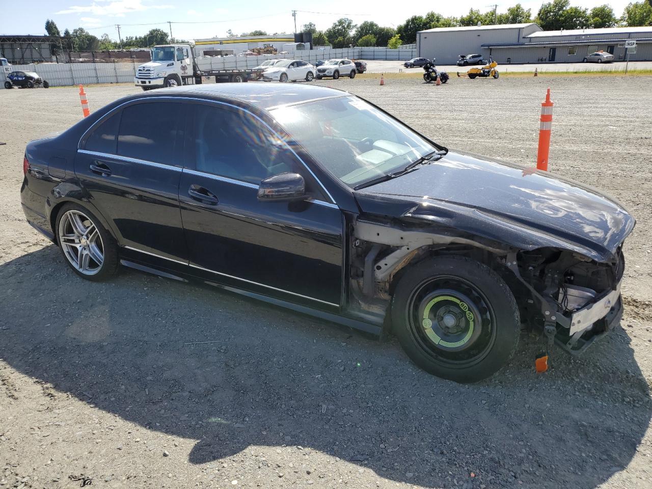 2013 Mercedes-Benz C 300 4Matic Copart, lot number: 56580615, vin: WDDGF8AB1DR258319. Thumbnail 4