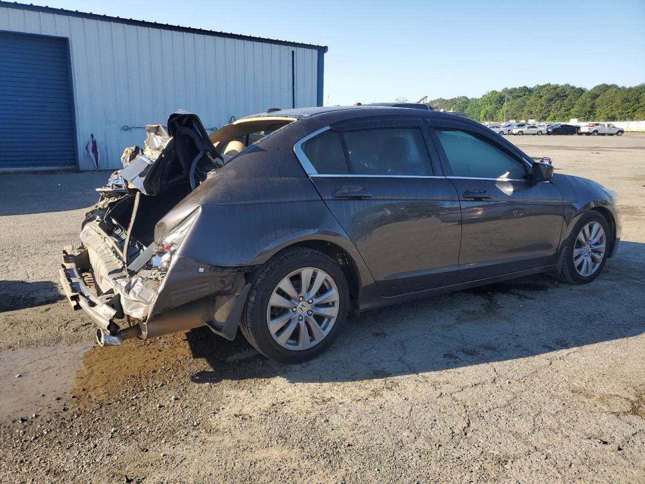 2011 Honda Accord Exl Copart, lot number: 56057585, vin: 1HGCP2F80BA100910. Thumbnail 3