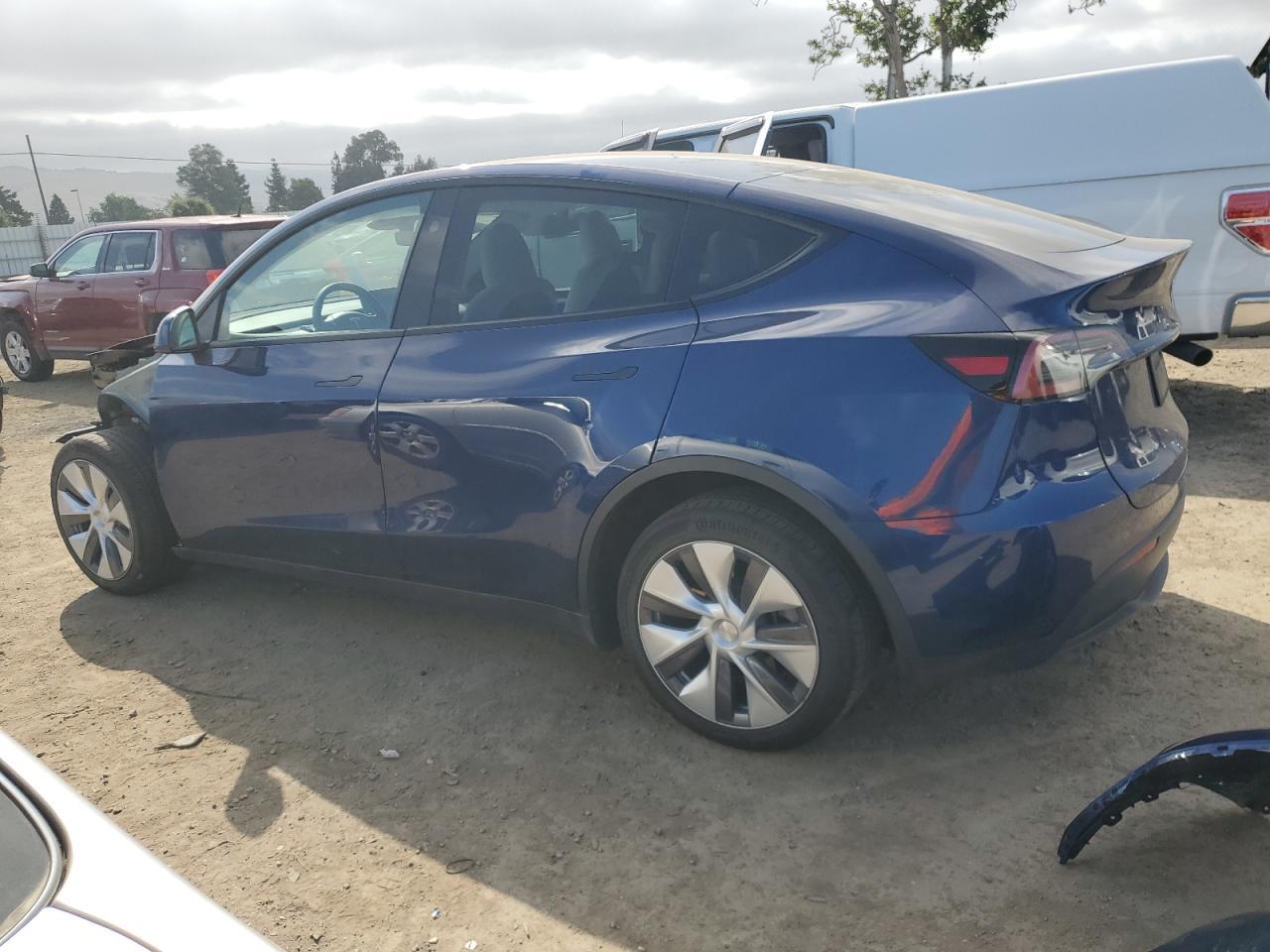 2023 Tesla Model Y Copart, lot number: 55983305, vin: 7SAYGDEE7PF942474. Thumbnail 2