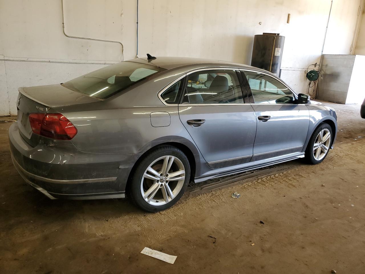 2015 Volkswagen Passat Sel Copart, lot number: 56012995, vin: 1VWCM7A35FC064719. Thumbnail 3