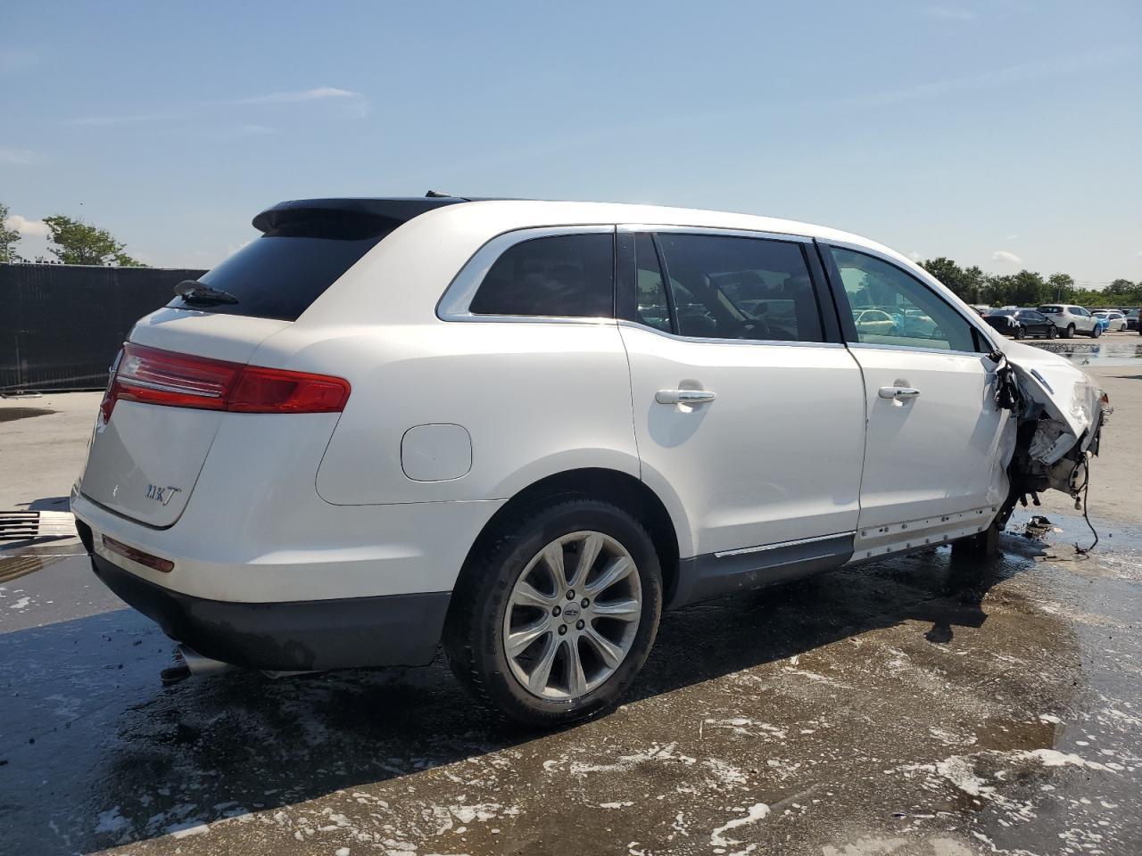 2016 Lincoln Mkt Copart, lot number: 58406545, vin: 2LMHJ5FK3GBL01666. Thumbnail 3
