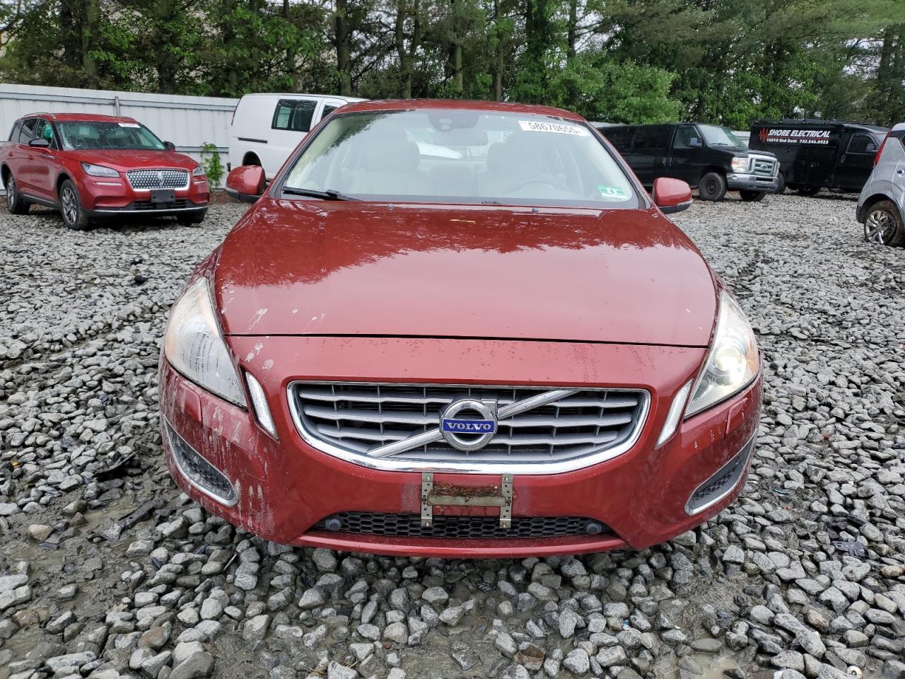 2012 Volvo S60 T6 Copart, lot number: 58670655, vin: YV1902FH9C2125453. Thumbnail 5
