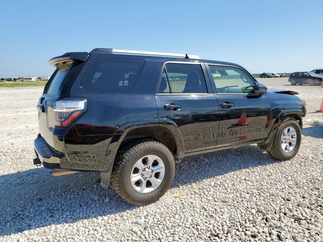 2022 Toyota 4Runner Sr5 Copart, lot number: 58379665, vin: JTEEU5JR5N5260419. Thumbnail 3