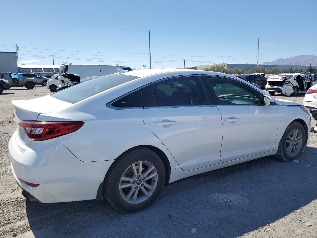 2017 Hyundai Sonata Se Copart, lot number: 57283875, vin: 5NPE24AFXHH590961. Thumbnail 3